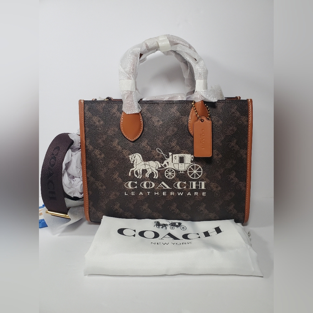 Coach Ace Tote Bag 26 With Horse And Carriage Print NWT